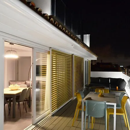 Apartment Port *